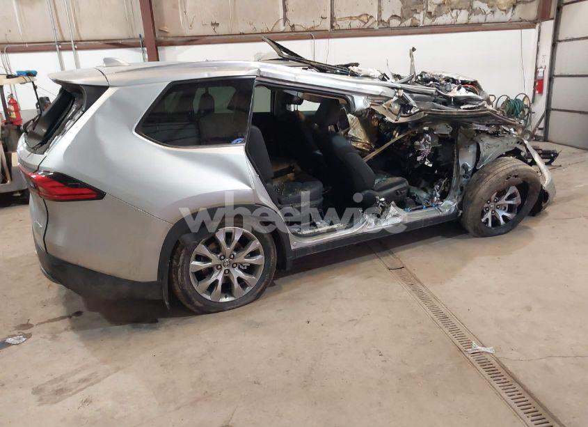 Photo 4 of 2024 Toyota Grand HIGHLANDER HYBRID LIMITED (VIN 5TDACAB56RS020015)