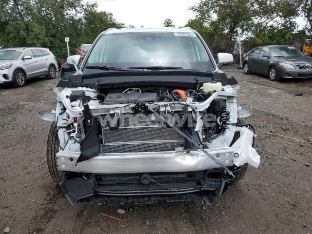 Photo 2 of 2025 TOYOTA GRAND HIGHLANDER LE (VIN 5TDACAB57SS047536)
