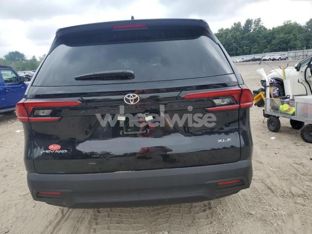 Photo 6 of 2025 TOYOTA GRAND HIGHLANDER LE (VIN 5TDACAB57SS056690)