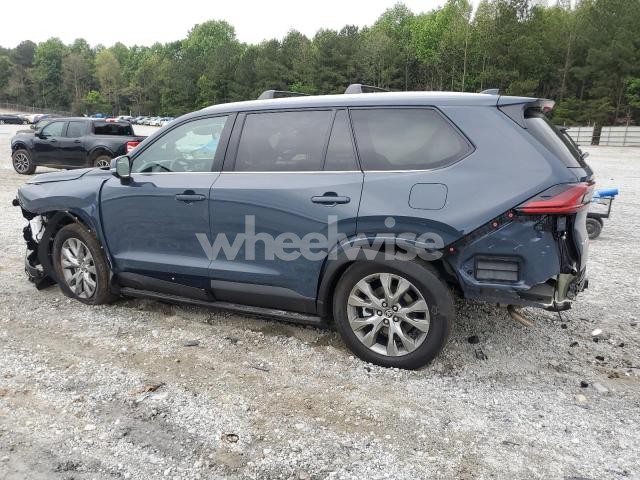 Photo 11 of 2025 TOYOTA GRAND HIGHLANDER LE (VIN 5TDACAB58SS034066)