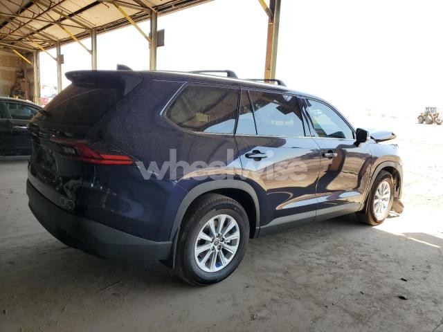 Photo 11 of 2025 TOYOTA GRAND HIGHLANDER LE (VIN 5TDACAB58SS041972)