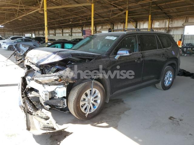 Photo 9 of 2025 TOYOTA GRAND HIGHLANDER LE (VIN 5TDACAB58SS041972)