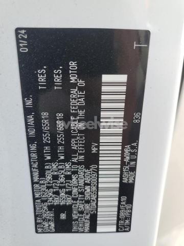 Photo 11 of 2024 TOYOTA GRAND HIGHLANDER XLE (VIN 5TDACAB59RS009770)