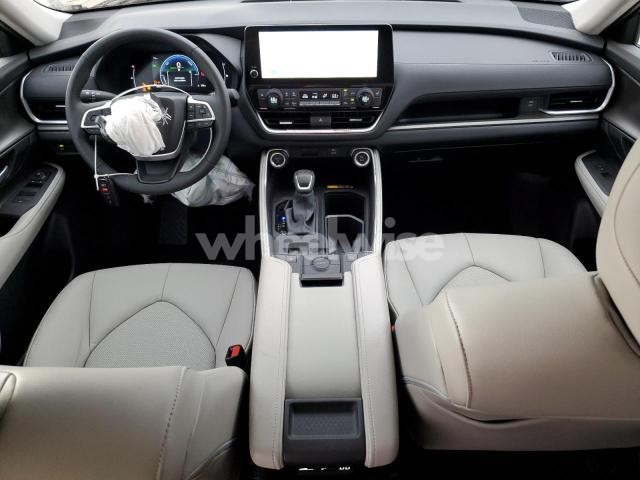 Photo 2 of 2025 TOYOTA GRAND HIGHLANDER LE (VIN 5TDACAB59SS058909)