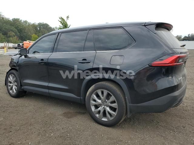 Photo 10 of 2024 TOYOTA GRAND HIGHLANDER XLE (VIN 5TDACAB5XRS006215)