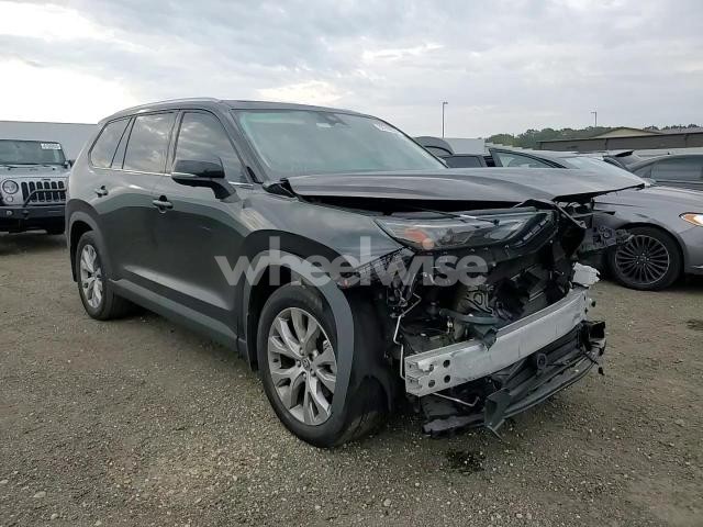 Photo 3 of 2024 TOYOTA GRAND HIGHLANDER XLE (VIN 5TDACAB5XRS006215)