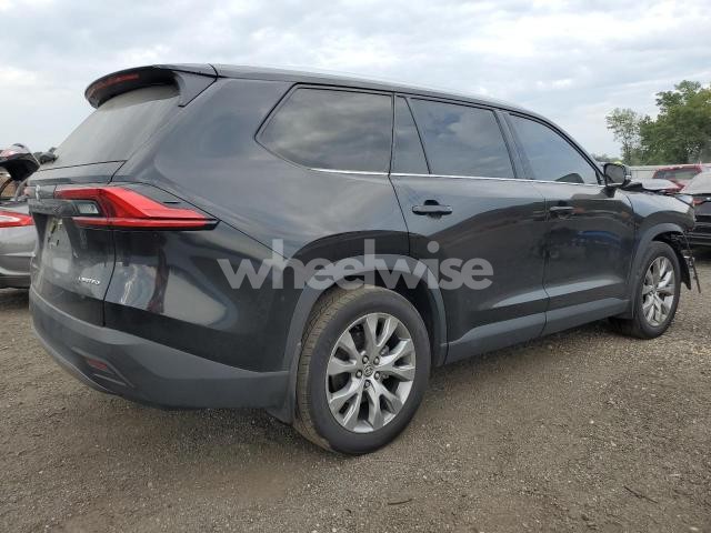 Photo 6 of 2024 TOYOTA GRAND HIGHLANDER XLE (VIN 5TDACAB5XRS006215)