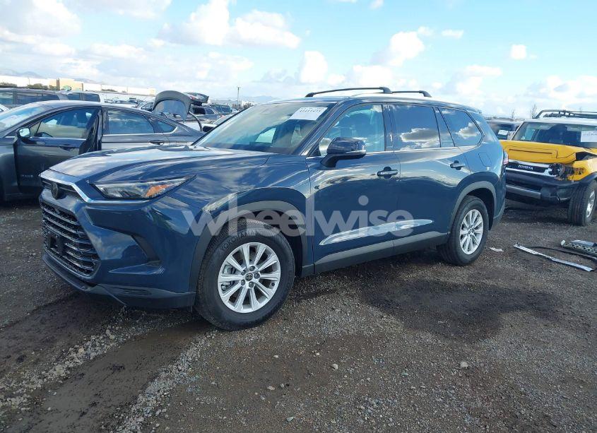 Photo 2 of 2024 Toyota Grand HIGHLANDER HYBRID XLE (VIN 5TDACAB5XRS014962)