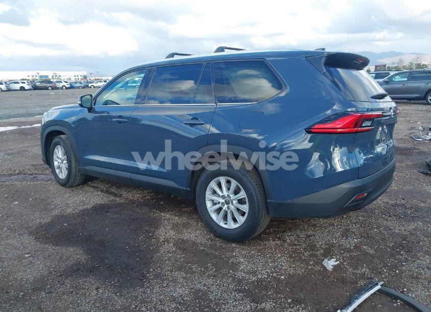 Photo 3 of 2024 Toyota Grand HIGHLANDER HYBRID XLE (VIN 5TDACAB5XRS014962)