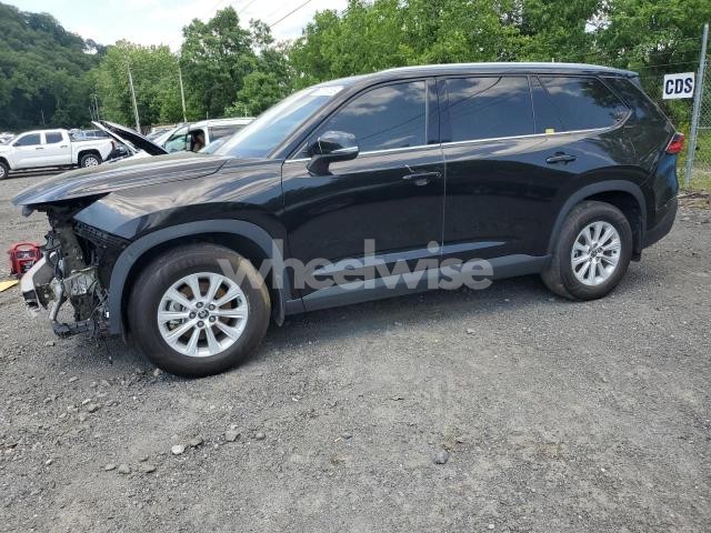 Photo 12 of 2024 TOYOTA GRAND HIGHLANDER XLE (VIN 5TDACAB5XRS018705)