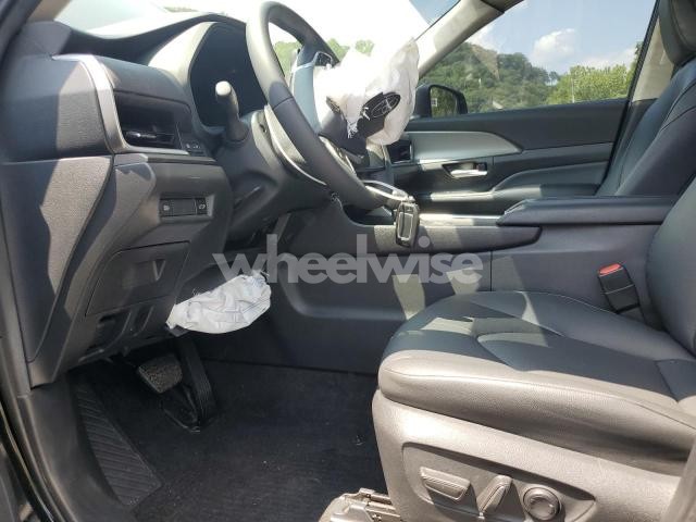 Photo 4 of 2024 TOYOTA GRAND HIGHLANDER XLE (VIN 5TDACAB5XRS018705)