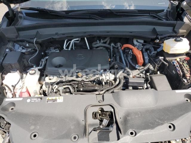 Photo 8 of 2024 TOYOTA GRAND HIGHLANDER XLE (VIN 5TDACAB5XRS018705)