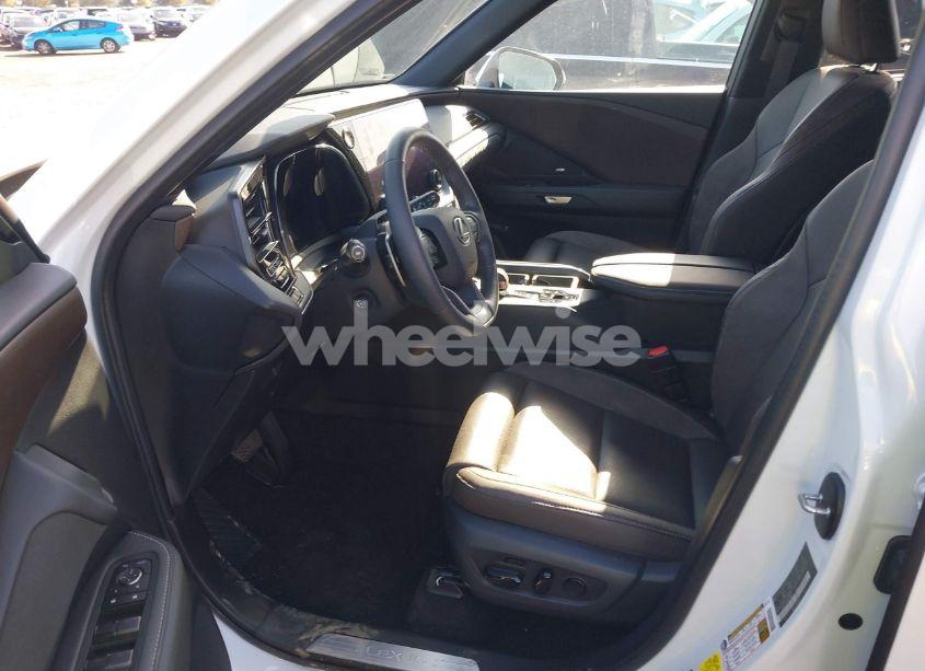 Photo 11 of 2024 Lexus Tx 550H+ LUXURY (VIN 5TDACAC67RS000413)