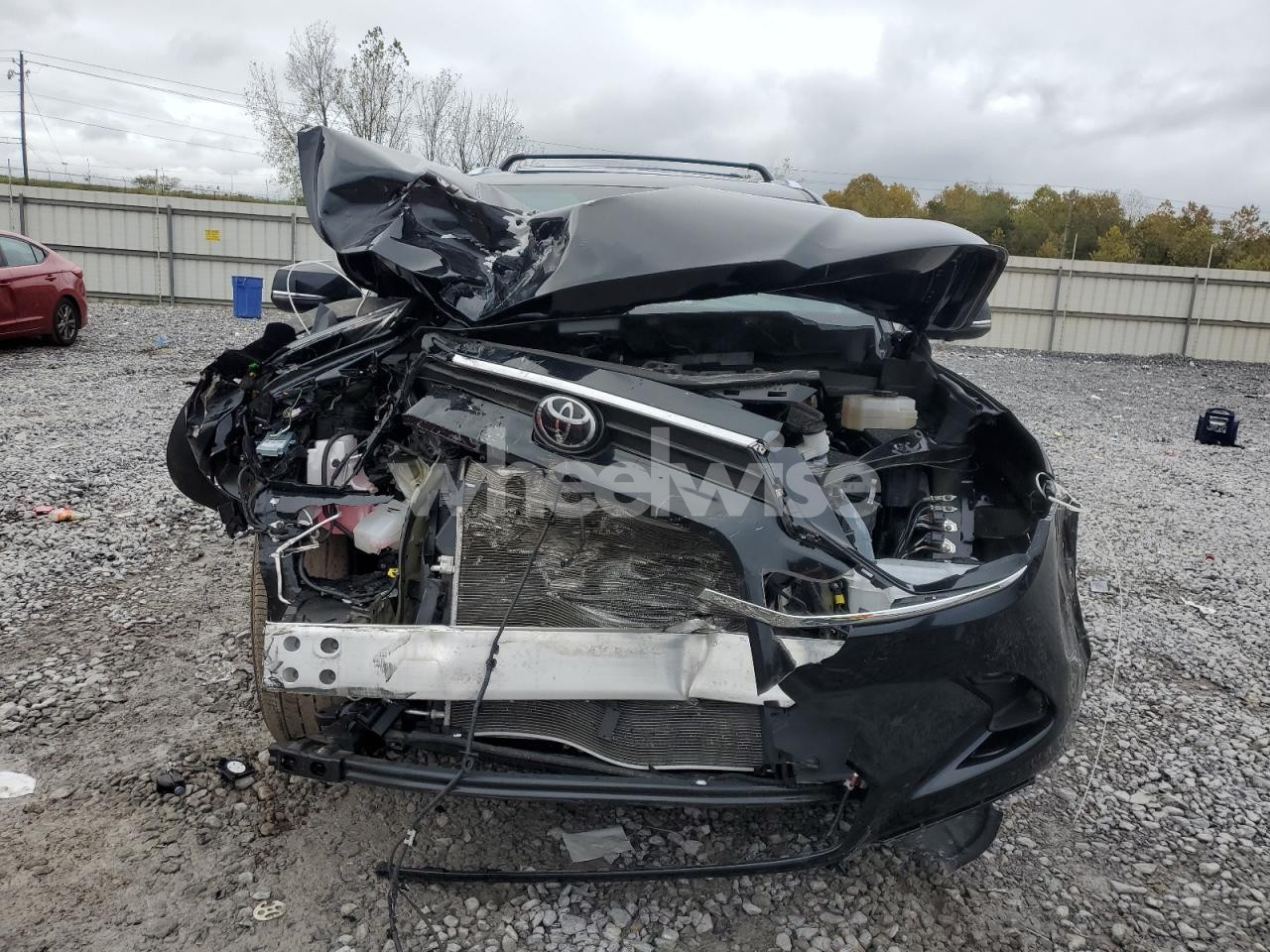 Photo 5 of 2024 TOYOTA GRAND HIGHLANDER LIMITED (VIN 5TDADAB53RS008398)