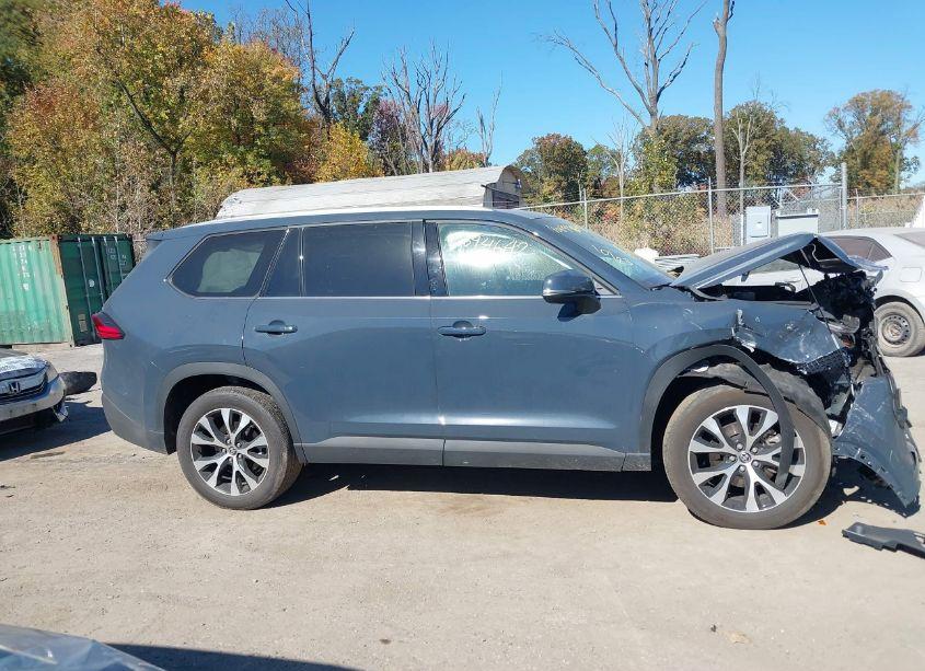 Photo 13 of 2024 Toyota Grand HIGHLANDER HYBRID LIMITED MAX (VIN 5TDADAB57RS000126)