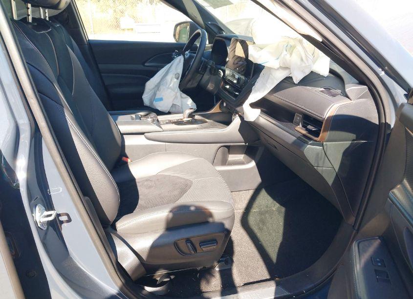 Photo 5 of 2024 Toyota Grand HIGHLANDER HYBRID LIMITED MAX (VIN 5TDADAB57RS000126)