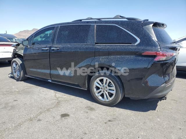 Photo 8 of 2022 TOYOTA SIENNA XLE (VIN 5TDASKFC0NS057881)