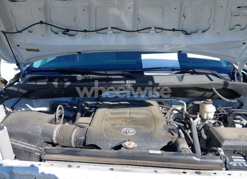 Photo 10 of 2022 Toyota Sequoia SR5 (VIN 5TDAY5A12NS076471)