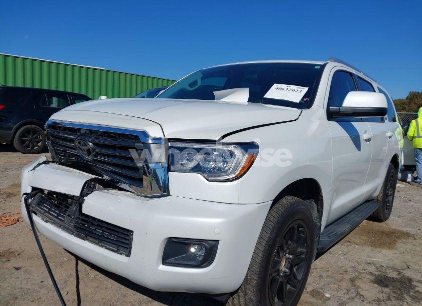 Photo 2 of 2022 Toyota Sequoia SR5 (VIN 5TDAY5A12NS076471)