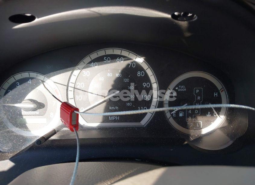Photo 7 of 2004 Toyota Sienna XLE (VIN 5TDBA22C04S002407)