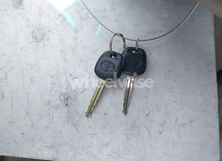 Photo 11 of 2005 Toyota Sienna XLE LIMITED (VIN 5TDBA22C05S041547)