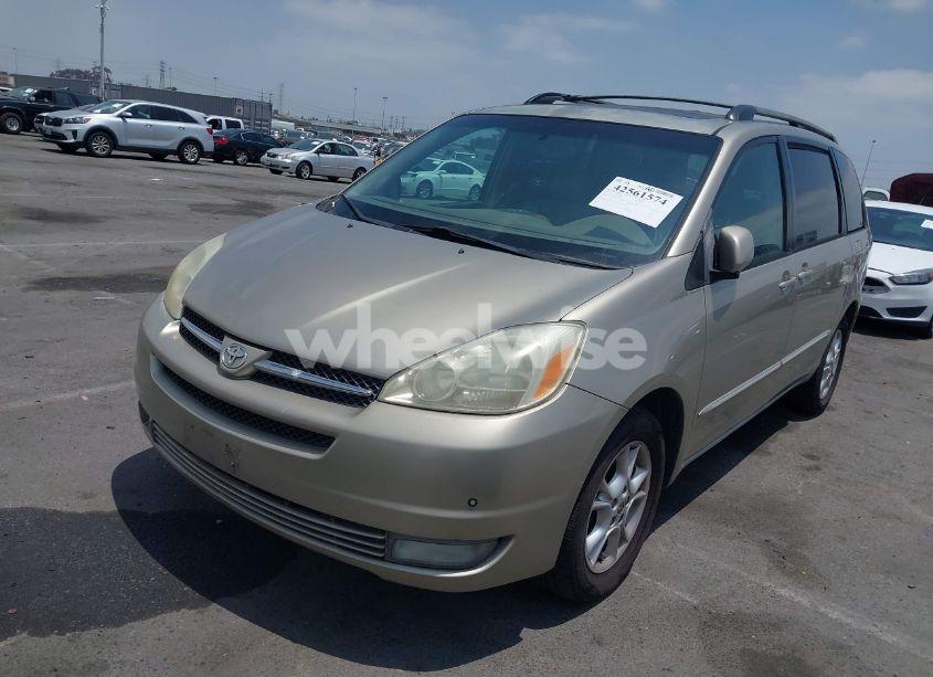 Photo 2 of 2005 Toyota Sienna XLE LIMITED (VIN 5TDBA22C05S041547)