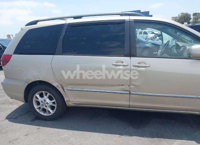 Photo 6 of 2005 Toyota Sienna XLE LIMITED (VIN 5TDBA22C05S041547)