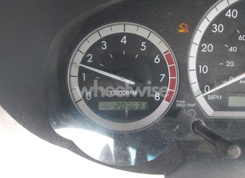 Photo 7 of 2005 Toyota Sienna XLE LIMITED (VIN 5TDBA22C05S041547)