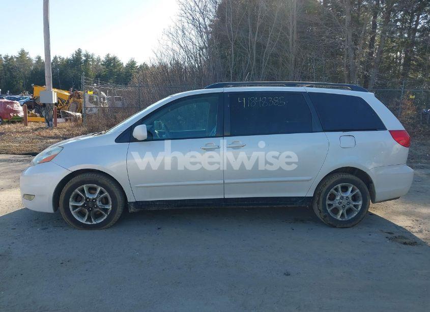 Photo 12 of 2006 Toyota Sienna XLE (VIN 5TDBA22C06S063243)