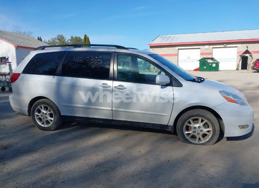 Photo 14 of 2006 Toyota Sienna XLE (VIN 5TDBA22C06S063243)