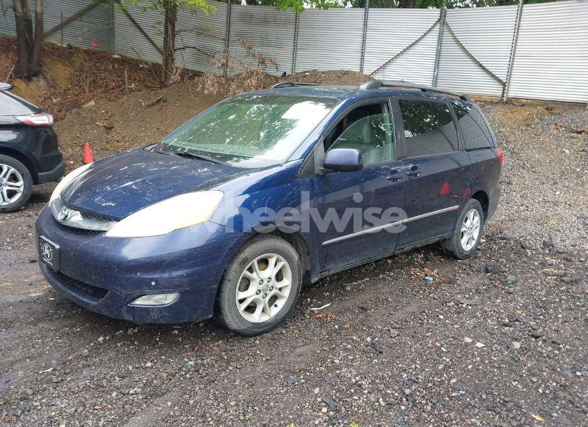 Photo 2 of 2006 Toyota Sienna XLE/XLE LIMITED (VIN 5TDBA22C06S064750)