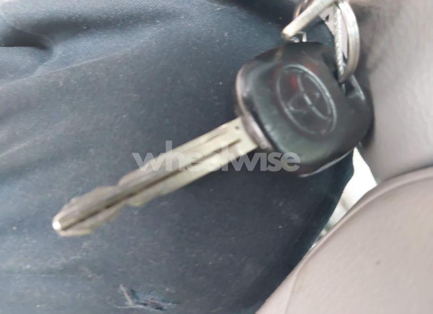 Photo 11 of 2006 Toyota Sienna XLE LIMITED (VIN 5TDBA22C06S075991)