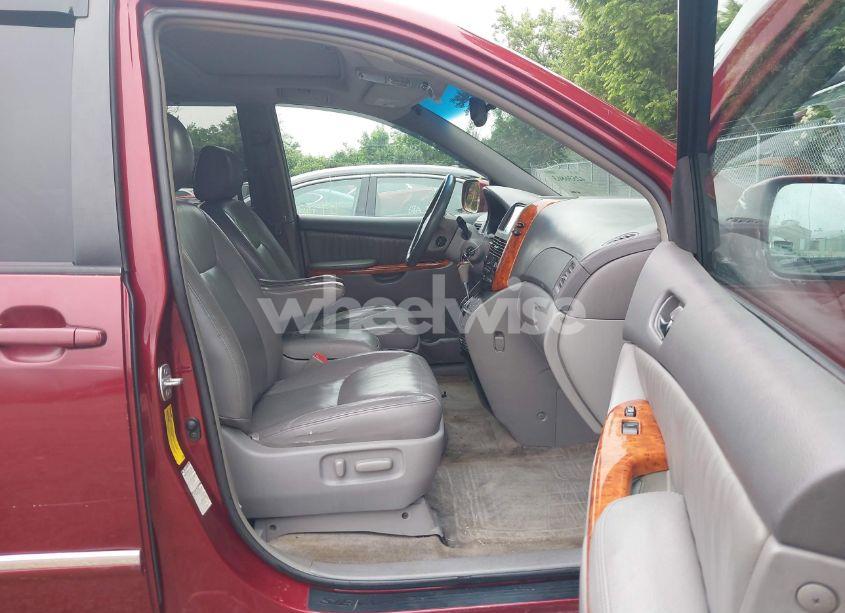 Photo 5 of 2006 Toyota Sienna XLE LIMITED (VIN 5TDBA22C06S075991)