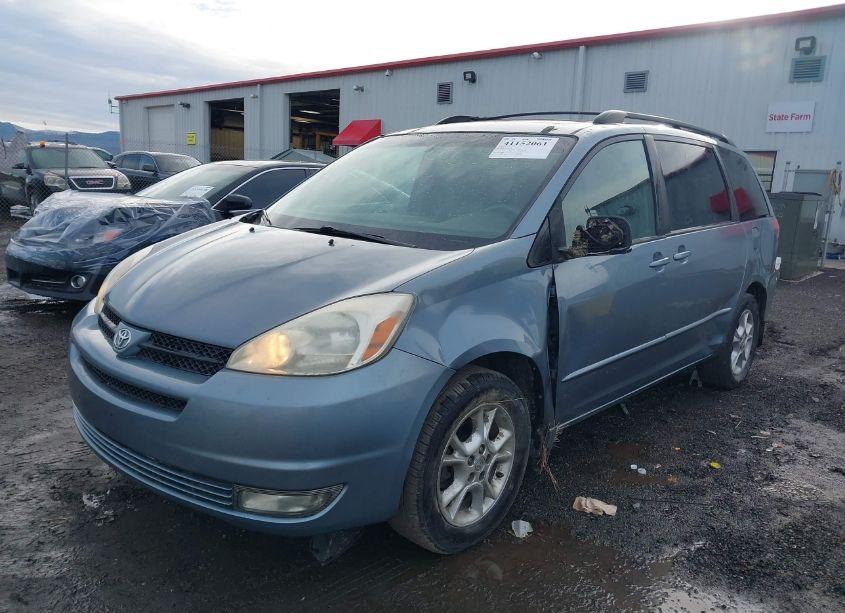 Photo 2 of 2004 Toyota Sienna XLE/XLE LIMITED (VIN 5TDBA22C14S001010)