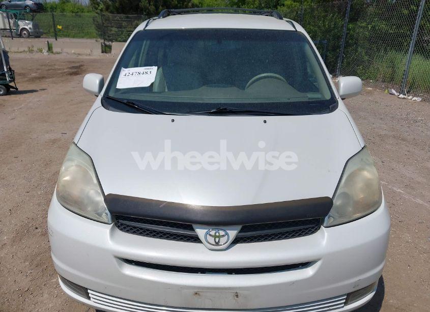 Photo 6 of 2005 Toyota Sienna XLE (VIN 5TDBA22C15S050368)