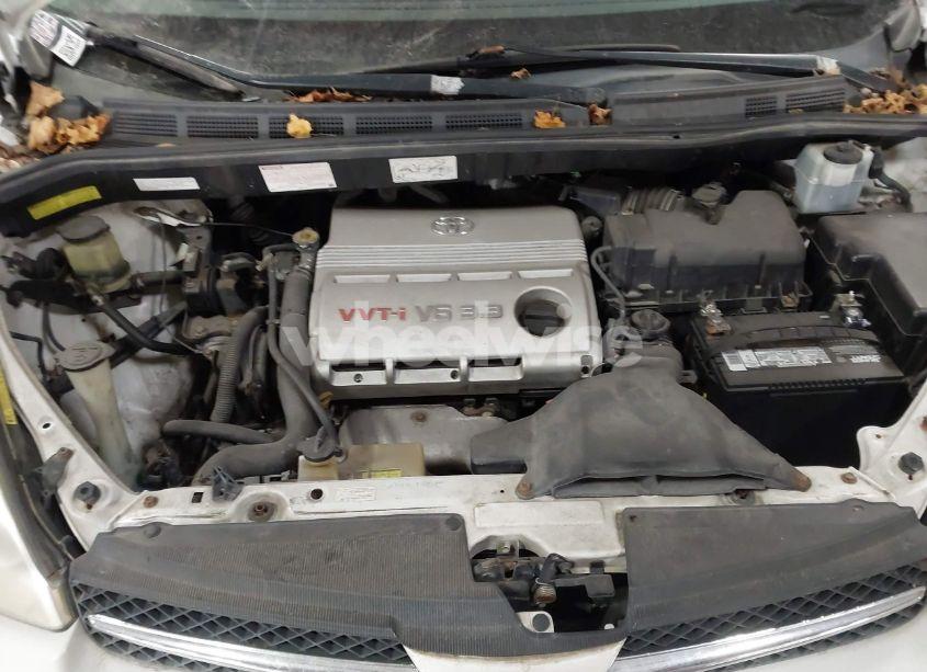 Photo 10 of 2005 Toyota Sienna XLE LIMITED (VIN 5TDBA22C15S052850)