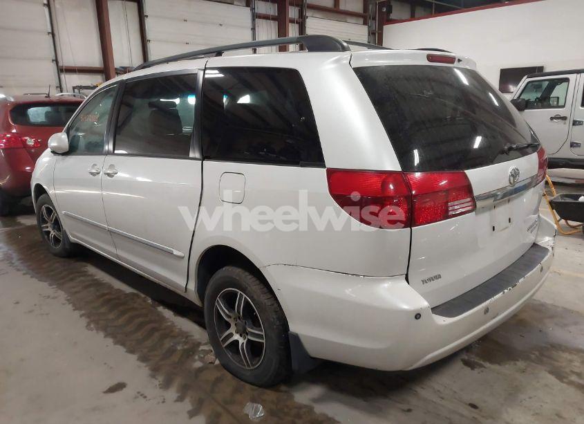 Photo 3 of 2005 Toyota Sienna XLE LIMITED (VIN 5TDBA22C15S052850)