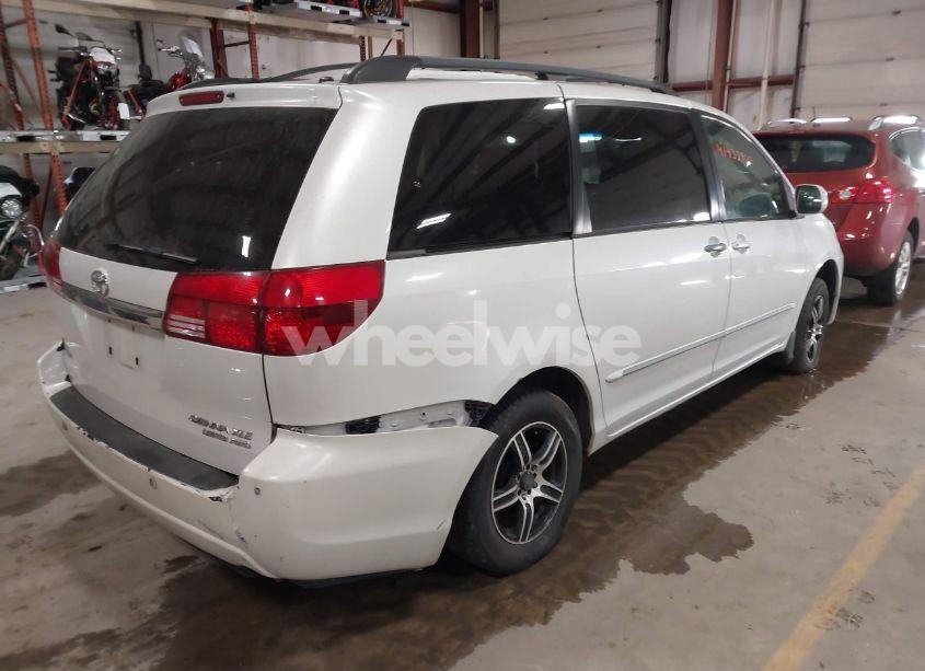 Photo 4 of 2005 Toyota Sienna XLE LIMITED (VIN 5TDBA22C15S052850)