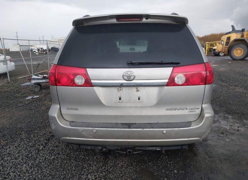 Photo 16 of 2006 Toyota Sienna XLE LIMITED (VIN 5TDBA22C16S056625)