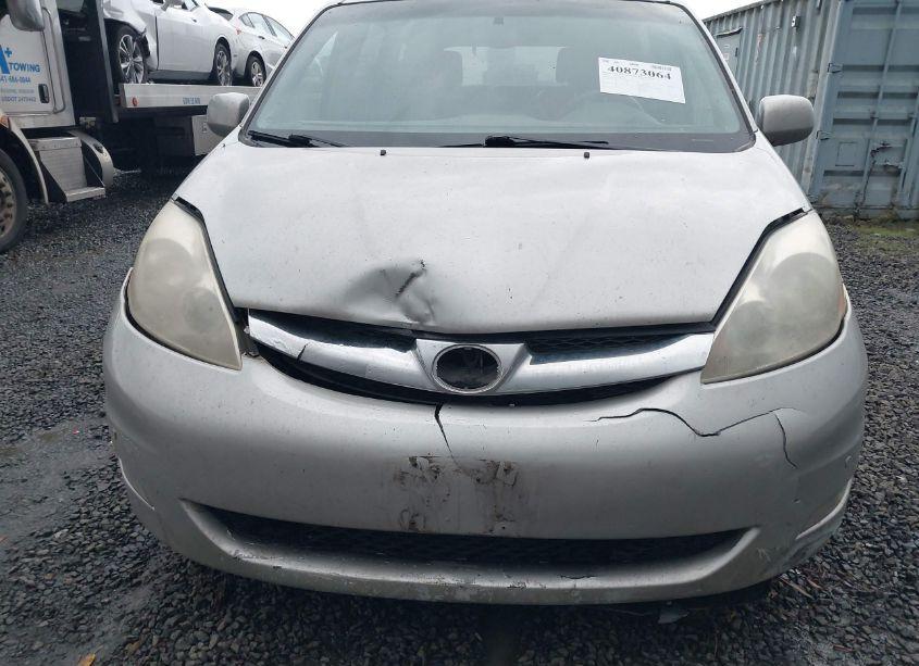 Photo 6 of 2006 Toyota Sienna XLE LIMITED (VIN 5TDBA22C16S056625)