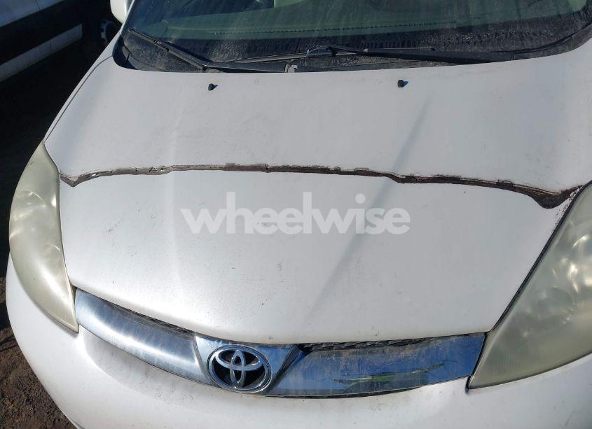 Photo 6 of 2006 Toyota Sienna XLE LIMITED (VIN 5TDBA22C16S072064)