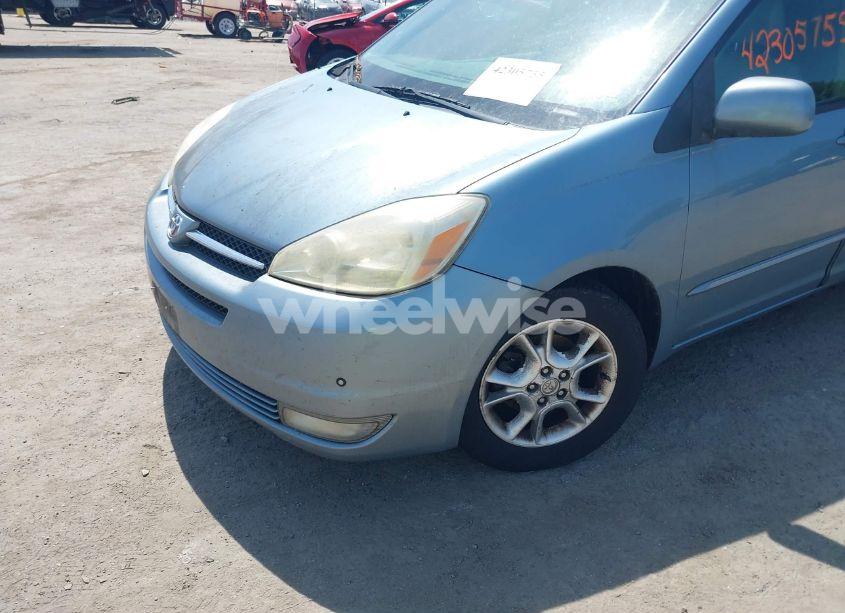 Photo 6 of 2005 Toyota Sienna XLE LIMITED (VIN 5TDBA22C25S039301)