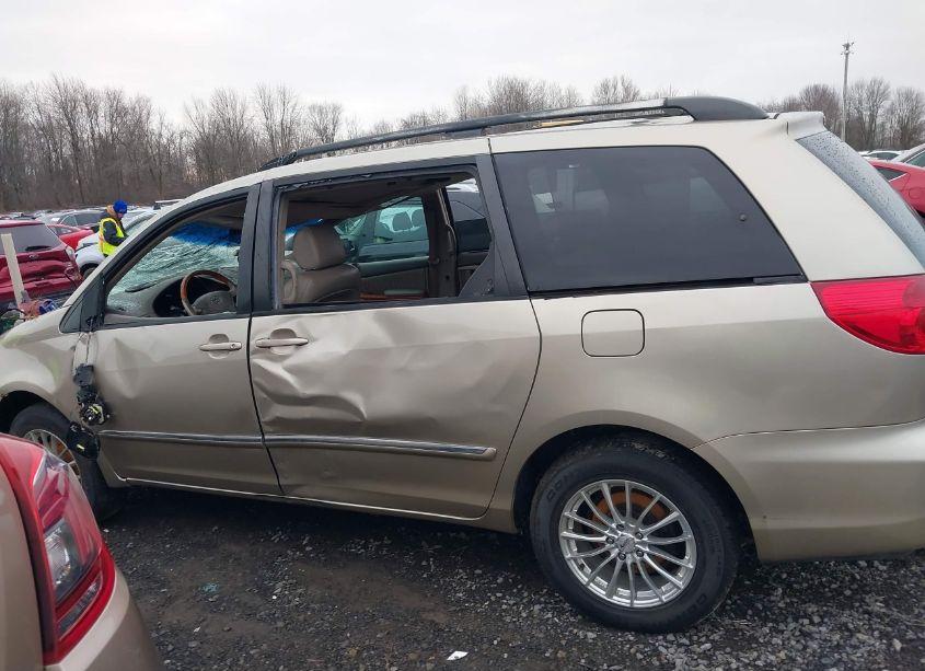 Photo 15 of 2006 Toyota Sienna XLE LIMITED (VIN 5TDBA22C26S067892)