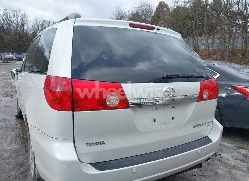 Photo 12 of 2006 Toyota Sienna XLE LIMITED (VIN 5TDBA22C26S075572)