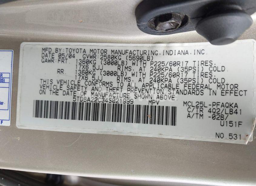 Photo 9 of 2004 Toyota Sienna XLE (VIN 5TDBA22C34S021999)