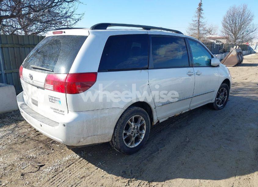 Photo 4 of 2005 Toyota Sienna XLE LIMITED (VIN 5TDBA22C35S037959)