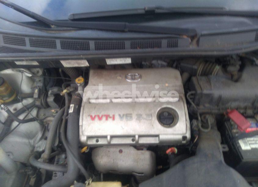 Photo 10 of 2005 Toyota Sienna XLE LIMITED (VIN 5TDBA22C35S045432)