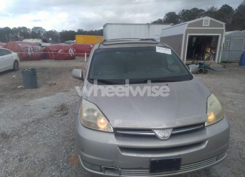 Photo 6 of 2005 Toyota Sienna XLE LIMITED (VIN 5TDBA22C35S045432)