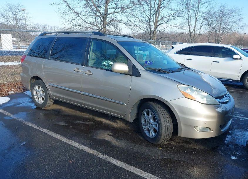 2006 Toyota Sienna XLE LIMITED (VIN 5TDBA22C36S074933) main photo