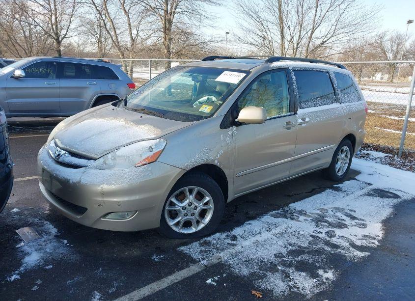 Photo 2 of 2006 Toyota Sienna XLE LIMITED (VIN 5TDBA22C36S074933)